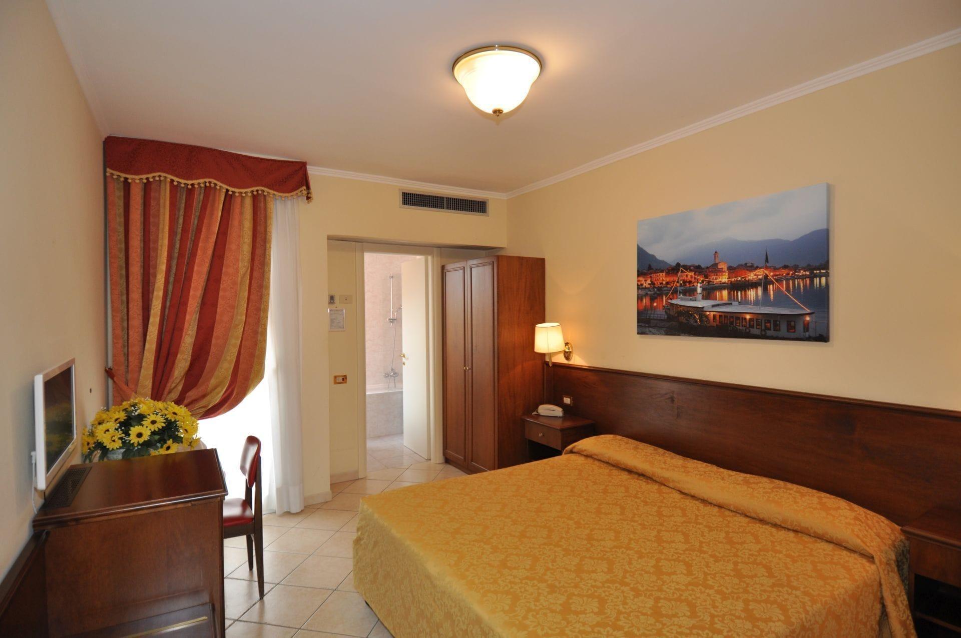 Hotel Moderno Stresa Exterior foto
