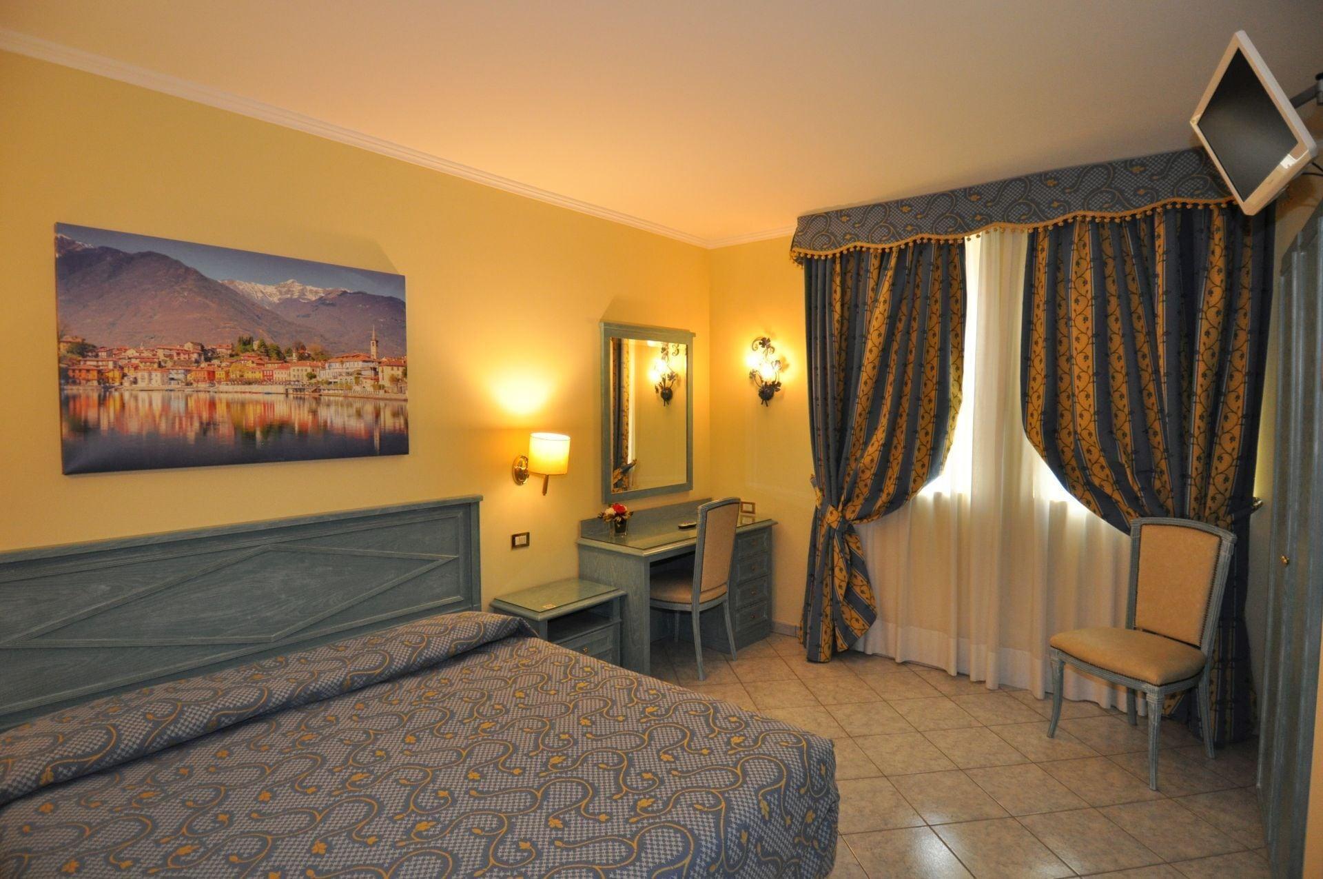 Hotel Moderno Stresa Exterior foto